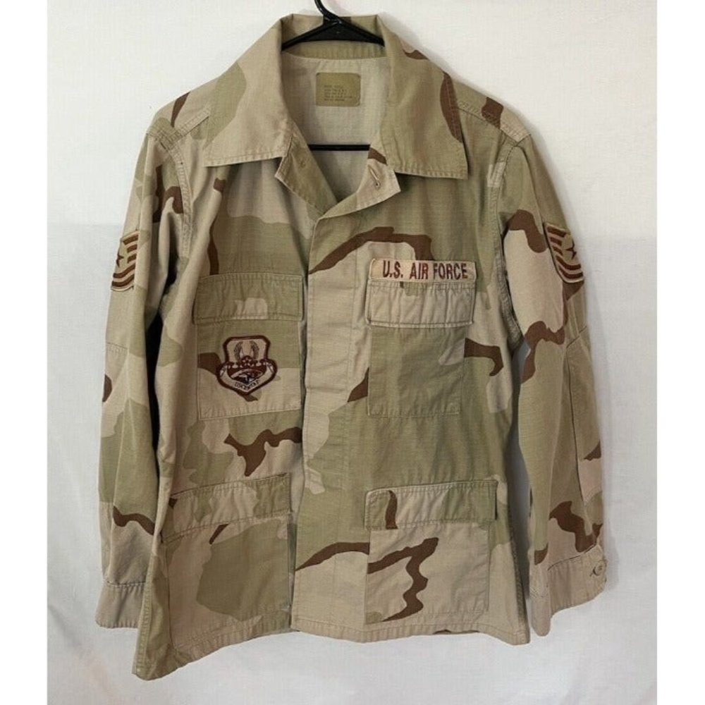 US Air Force Desert Camouflage Jacket/Coat Men’s Size Medium W/Patches USCENTAF